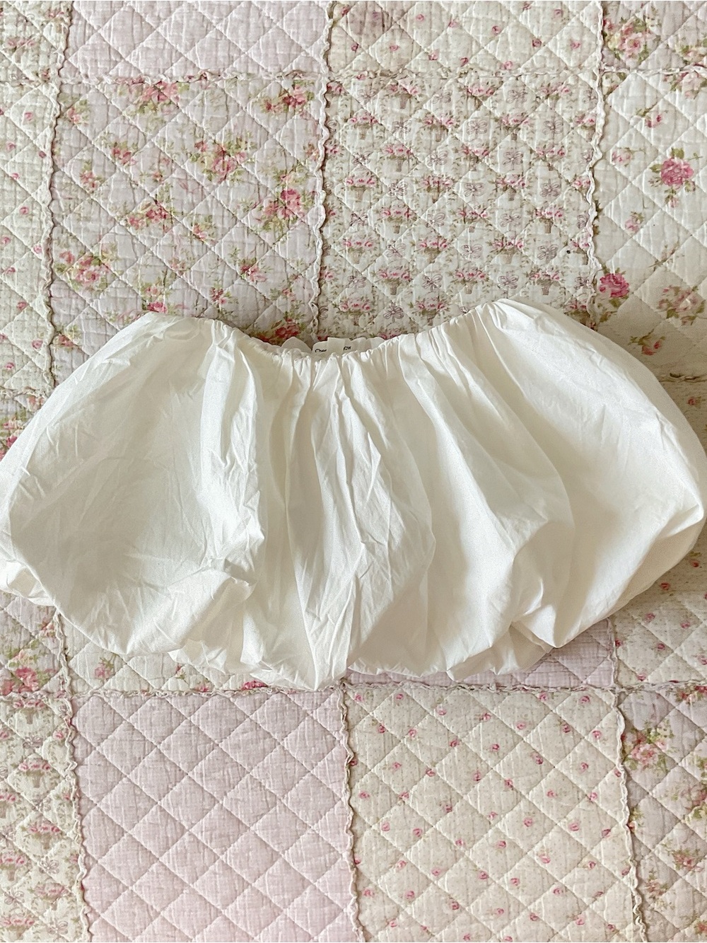Cherry Mellow White Balloon Puff Skirt with Elastic Waist